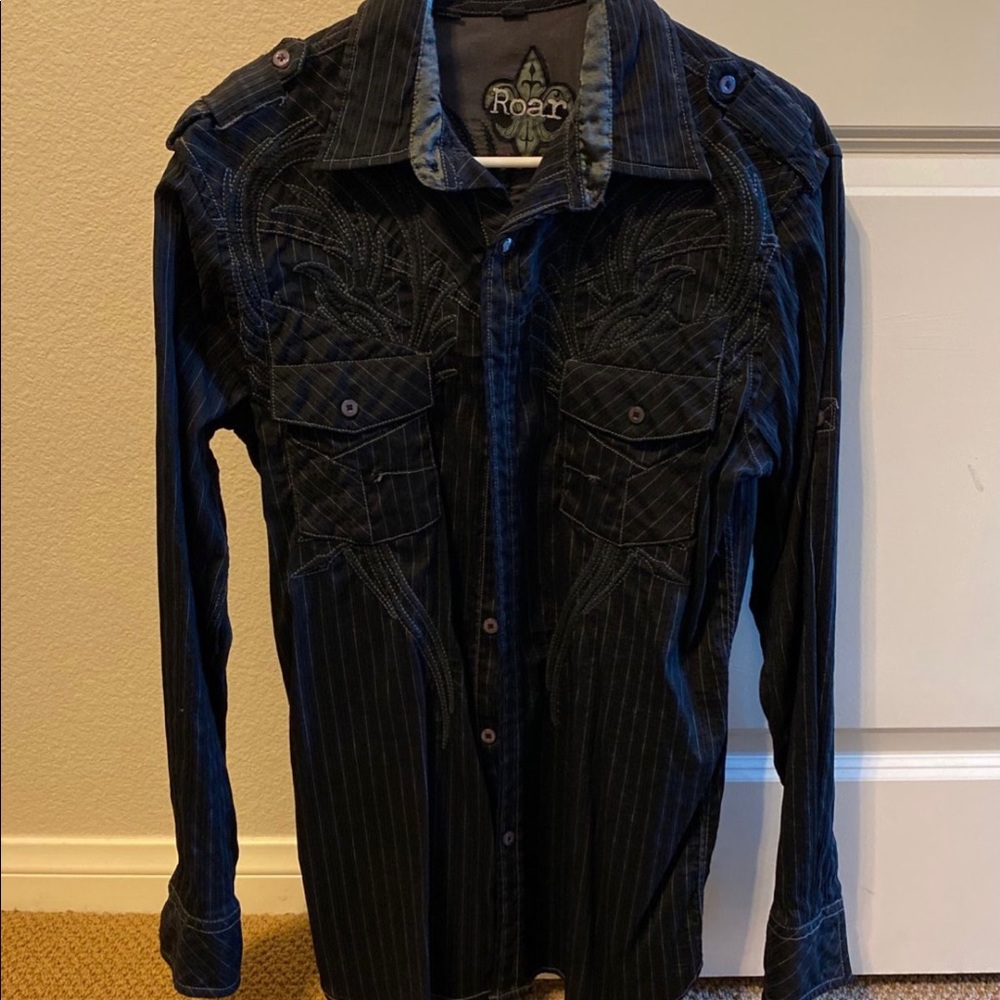 7 Diamonds/ROAR Button Ups